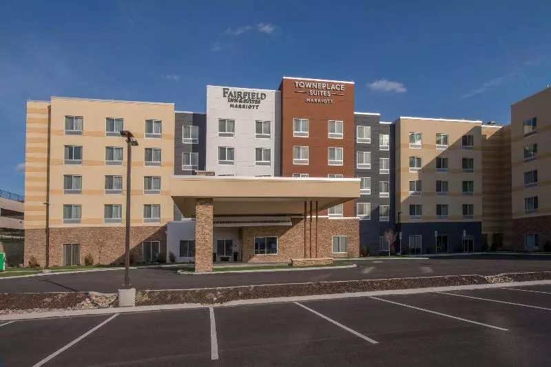 ホテル Towneplace Suites By Marriott Altoona