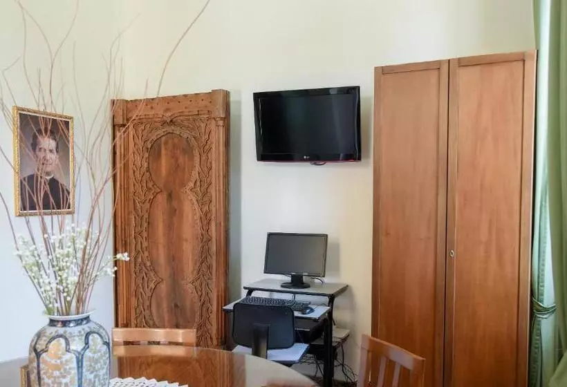 هتل Villa Crawford