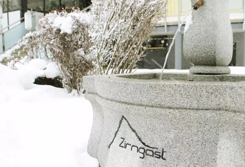 Hotelli Haus Zirngast