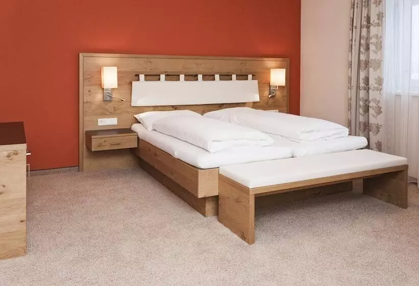 Hotelli Haus Zirngast