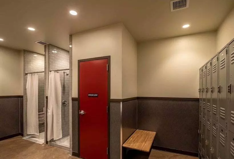 Lances West By Ski Country Resorts