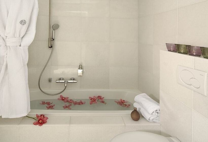 Maison Bousson Bed & Breakfast