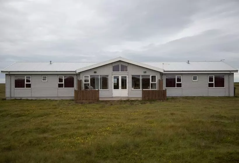 تختخواب و صبحانه Eldhraun Guesthouse