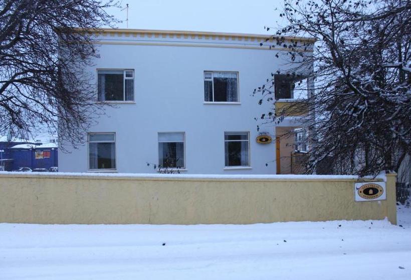 تختخواب و صبحانه Gula Villan Guesthouse