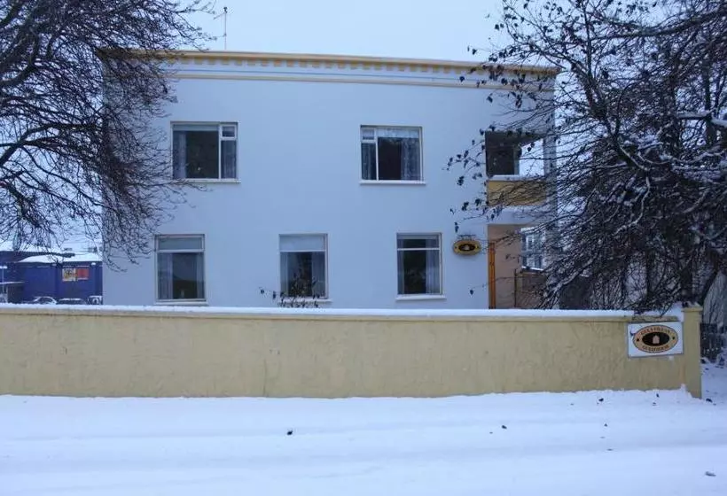 تختخواب و صبحانه Gula Villan Guesthouse