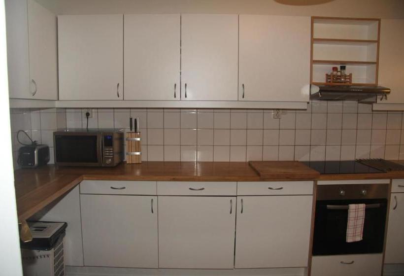 تختخواب و صبحانه Gula Villan Guesthouse