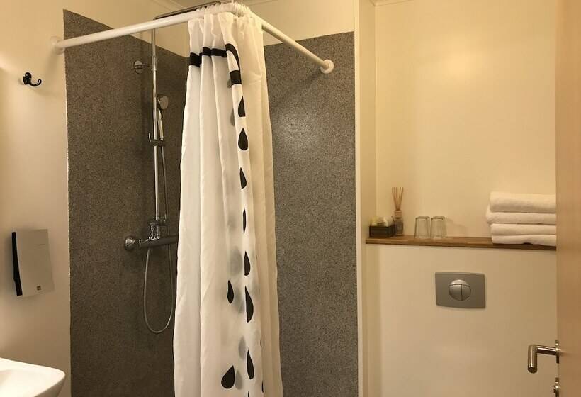 تختخواب و صبحانه Hvammstangi Guesthouse