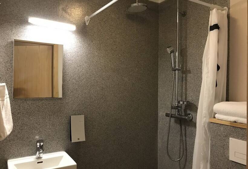 تختخواب و صبحانه Hvammstangi Guesthouse