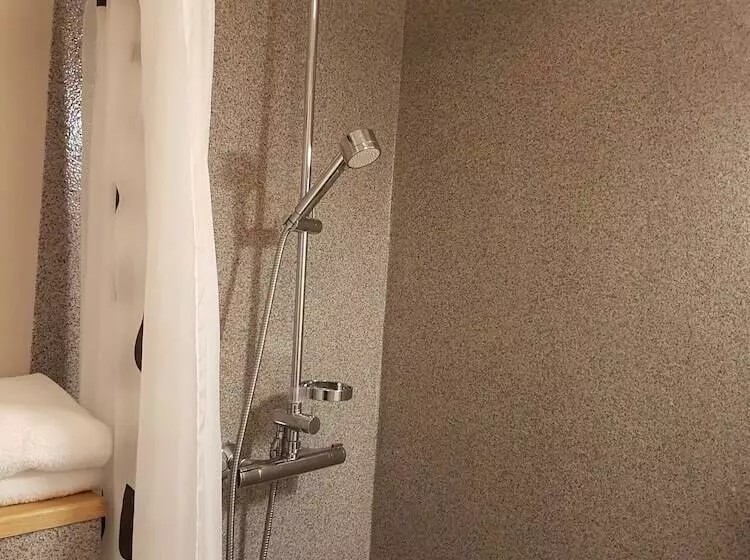 تختخواب و صبحانه Hvammstangi Guesthouse