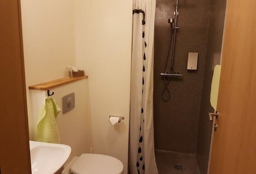 تختخواب و صبحانه Hvammstangi Guesthouse