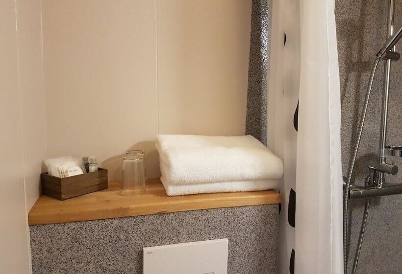 تختخواب و صبحانه Hvammstangi Guesthouse