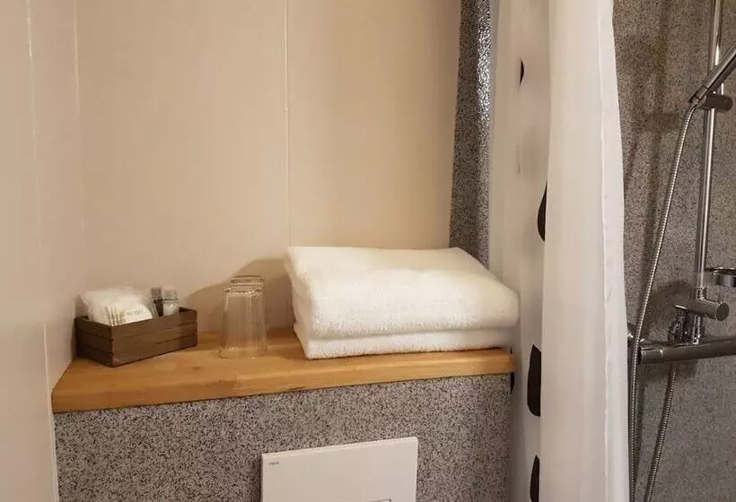تختخواب و صبحانه Hvammstangi Guesthouse