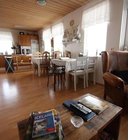 Dalvík Hostel Gimli