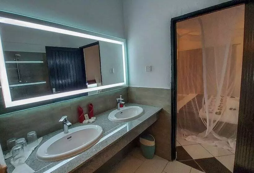 Diani Sea Resort  All Inclusive