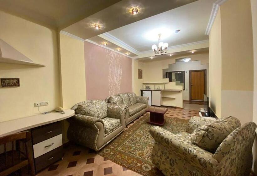 هتل дом писателей цахкадзора