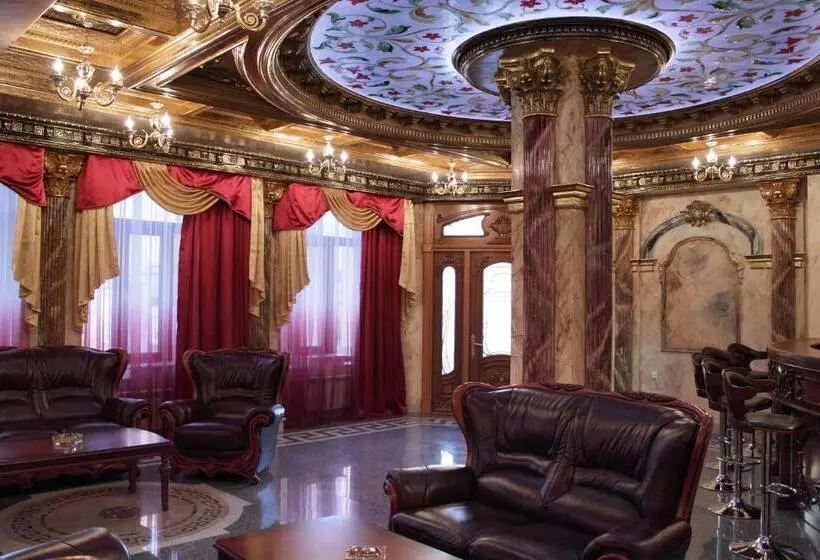 هتل Alexandrapol Palace