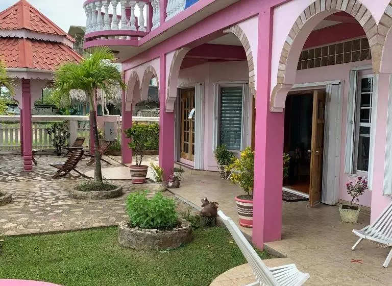 هتل Beya Suites