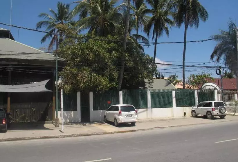 هتل Esplanada