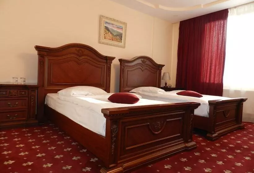 هتل Gyumri