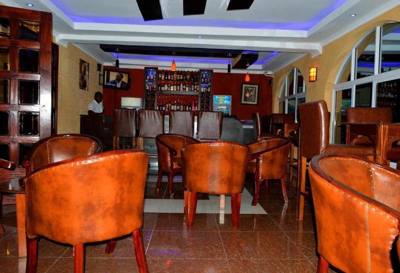 هتل Hillcourt Resort And Spa