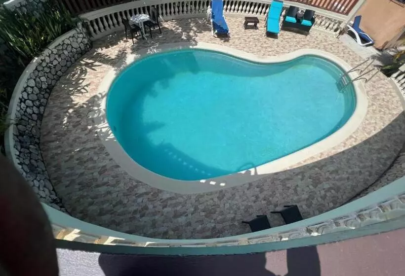 هتل Match Resort