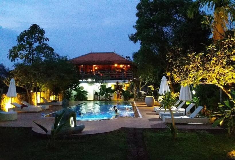 هتل Tara Lodge Haven Of Peace