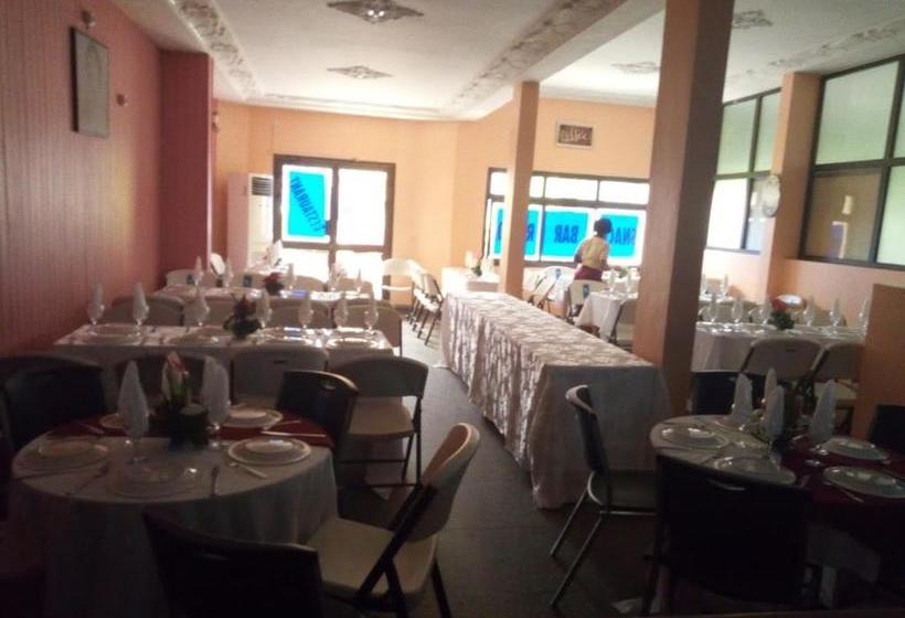 هتل Vallee Des Rois