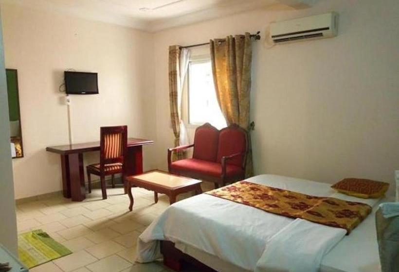 هتل Vallee Des Rois