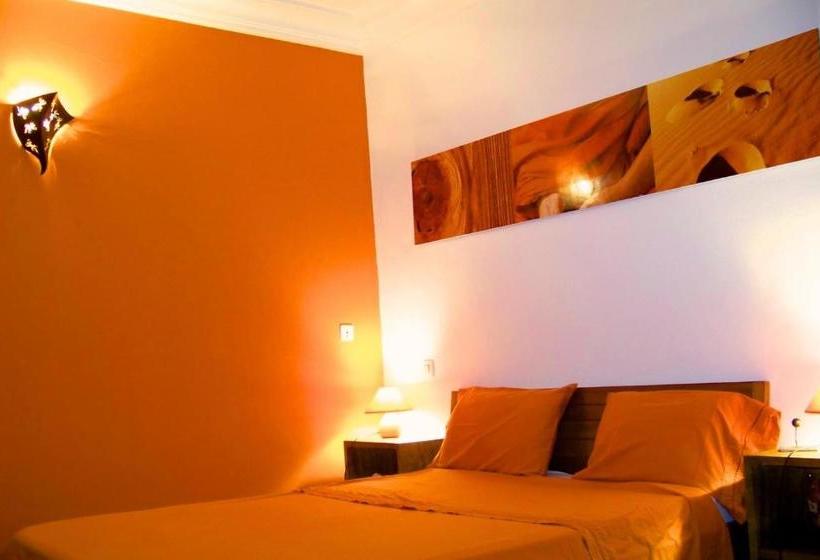 هتل Villa Anakao Abidjan