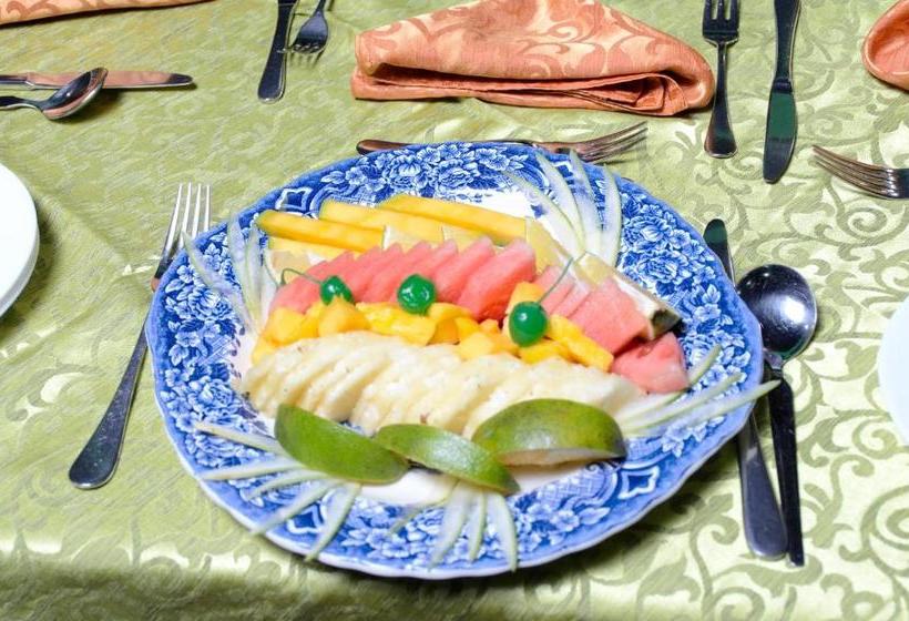 Jumuia Beach Resort Kanamai