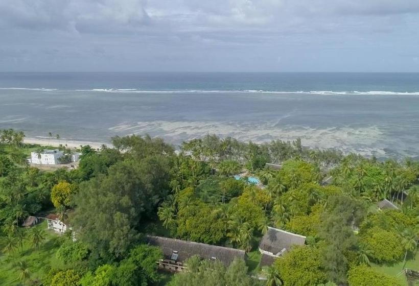 Jumuia Beach Resort Kanamai