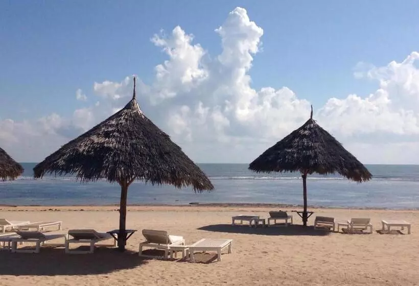 Kola Beach Resort