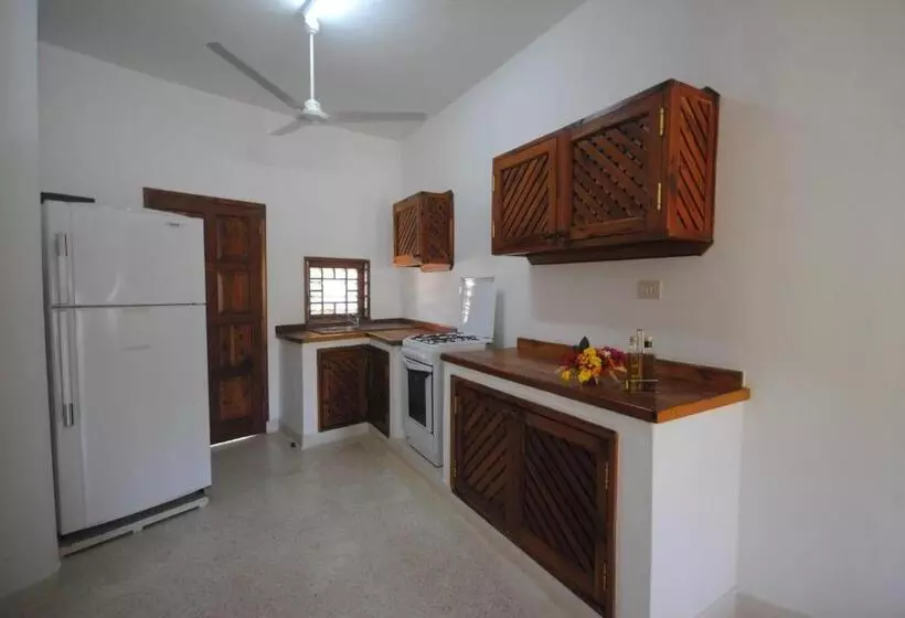 Kola Beach Resort