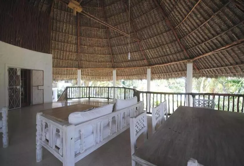 Kola Beach Resort