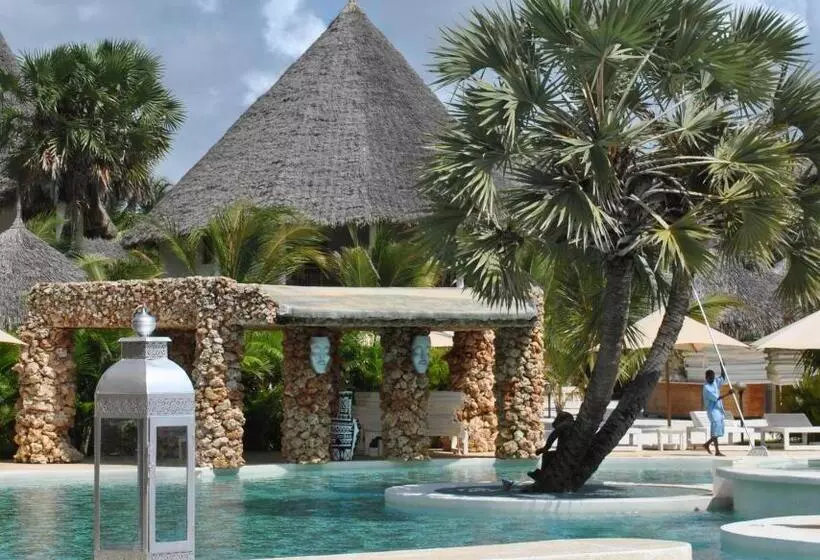 Kola Beach Resort