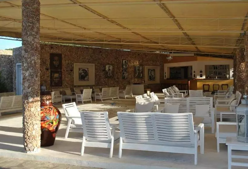 Kola Beach Resort