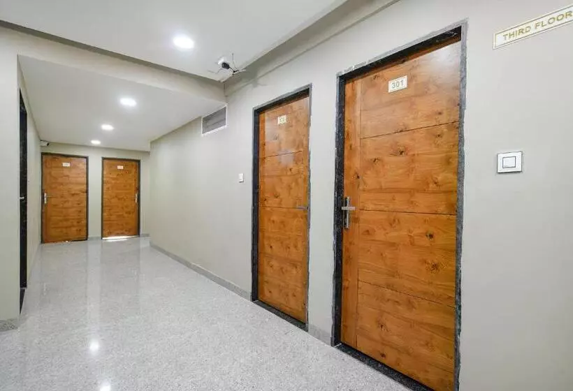 Fabhotel Classic Inn
