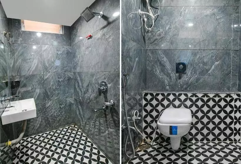 Fabhotel Classic Inn