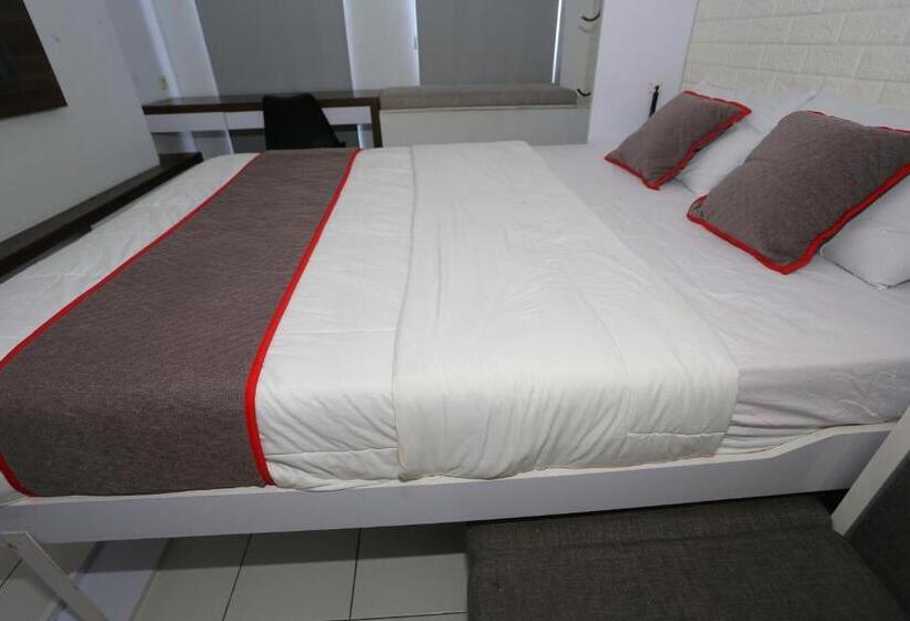 Otel Capital O 93594 Pelangi Urbano