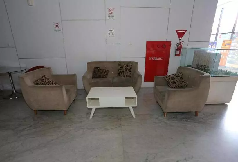 Hotelli Capital O 93594 Pelangi Urbano