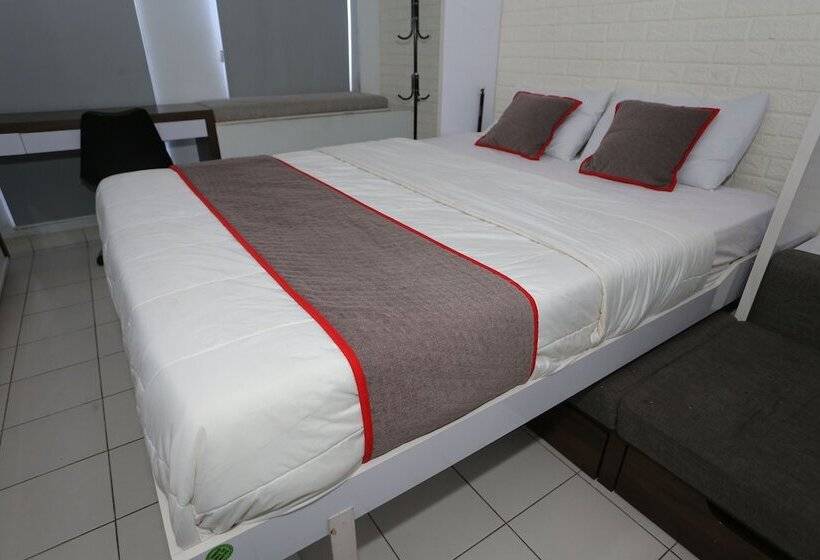 Otel Capital O 93594 Pelangi Urbano