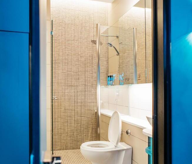 Hotel Capsule Transit Klia 2 International Departure, Satellite Building, Level 2