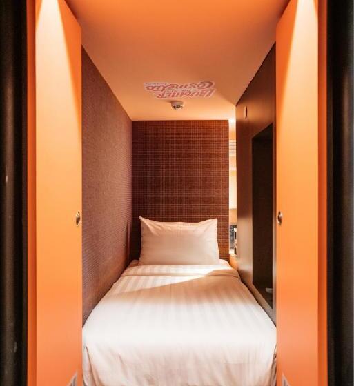 Hotel Capsule Transit Klia 2 International Departure, Satellite Building, Level 2