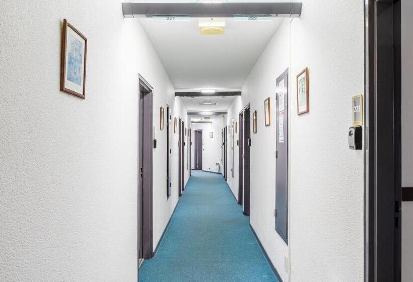 Hotel Hôtel La Nonette Asterix, Cdg Airport & Paris Centre