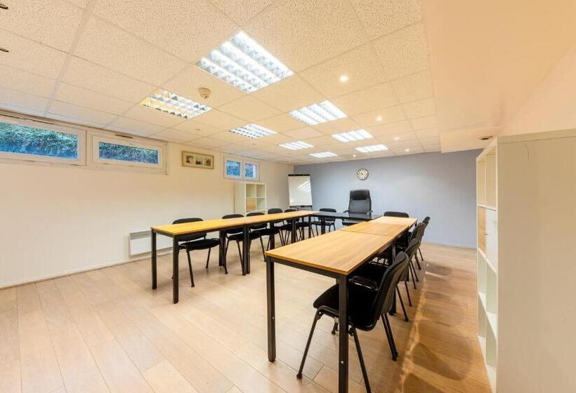 Hotel Hôtel La Nonette Asterix, Cdg Airport & Paris Centre