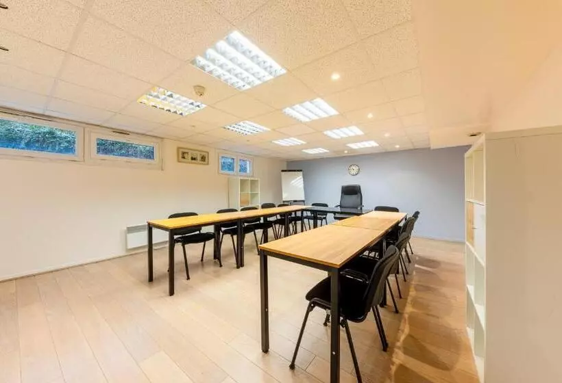 ホテル Hôtel La Nonette Asterix, Cdg Airport & Paris Centre