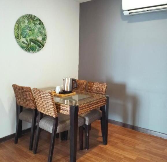 בית מלון כפרי Townhouse Oak 591 Shah Alam By Salaam