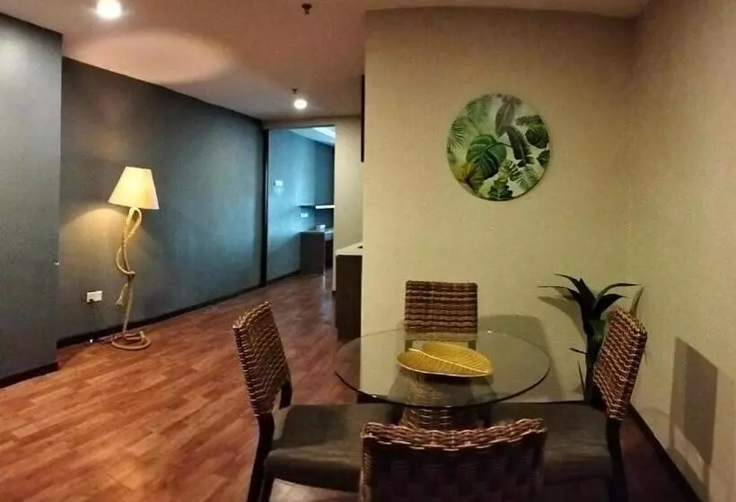 هتل Townhouse Oak 591 Shah Alam By Salaam