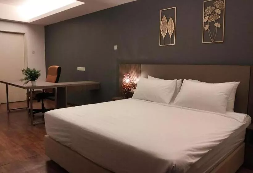 هتل Townhouse Oak 591 Shah Alam By Salaam