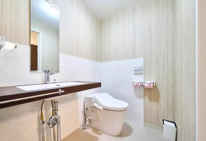 Okasan Hotel   Vacation Stay 66120v